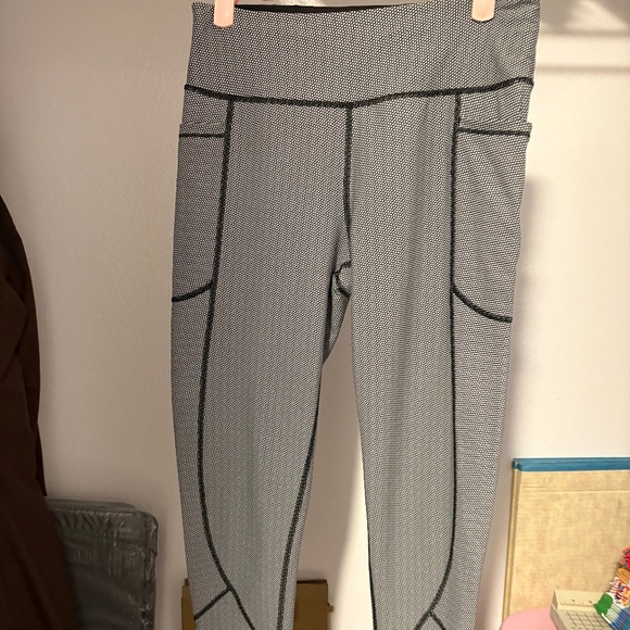 Leggings - Picture 1 of 3